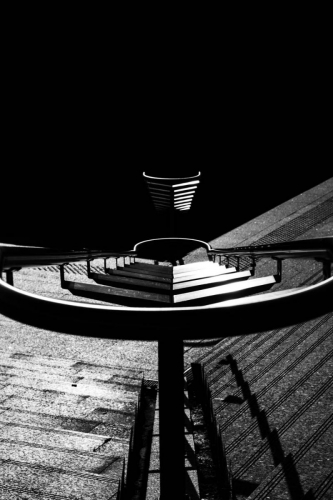 « Stairway to darkness »  14 décembre 2025 - 15h20  - Station de métro Université Sabatier - Toulouse